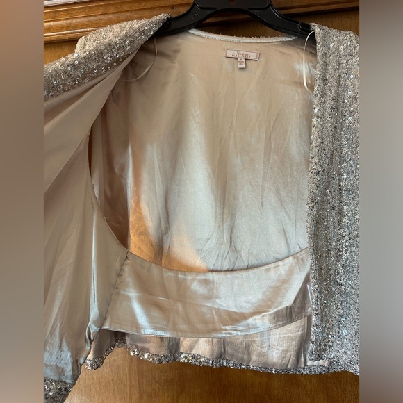 Women’s boutique sequin over shoulder cardigan size small de lovest - Picture 4 of 5